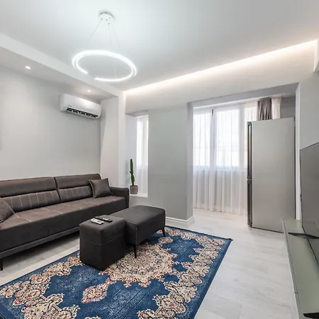 Moskat Apartments By Kondo Stays Tirana Exterior photo