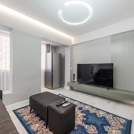 Moskat Apartments By Kondo Stays Tirana Exterior photo